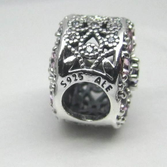 Pandora Shimmering Medallion Charm (RETIRED) - Picture 3 of 3